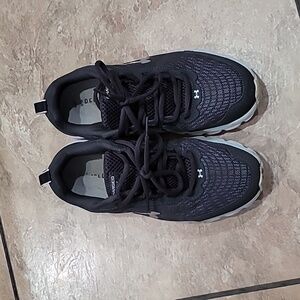 Under Armour Sneakers